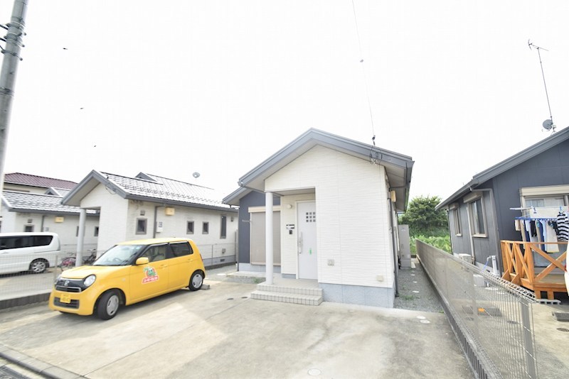 市川貸家Dの写真1