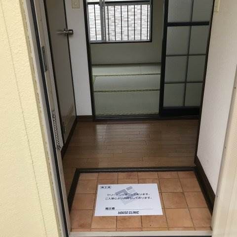 ハイツミヨシ 玄関