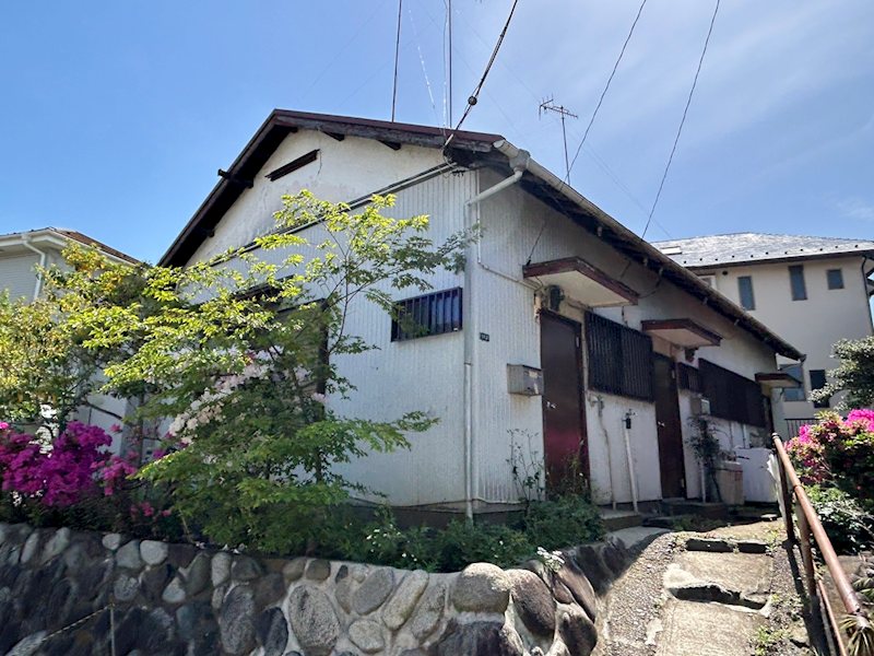 井上貸家の物件画像1