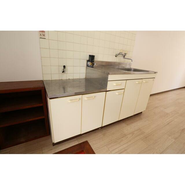 コーポリヨンの写真4