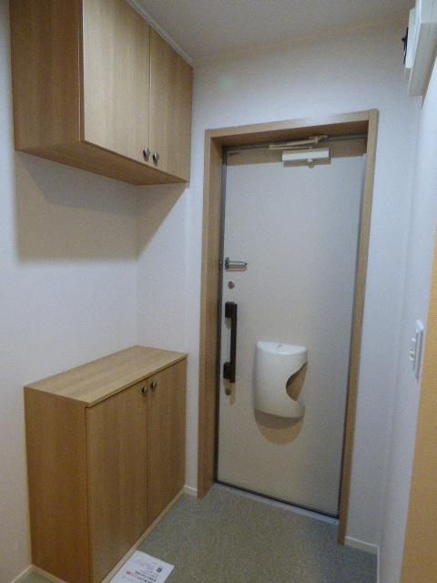 クレール善行 玄関