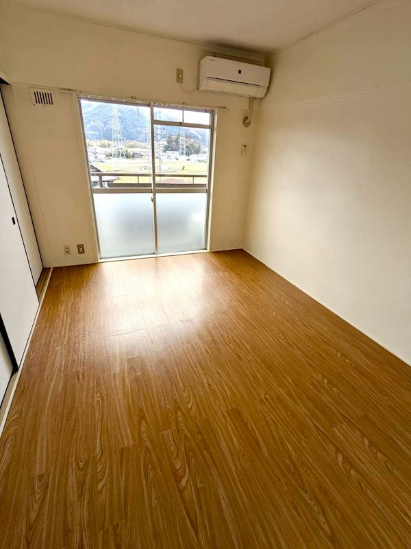 ヴィラナリー建部 ベッドルーム