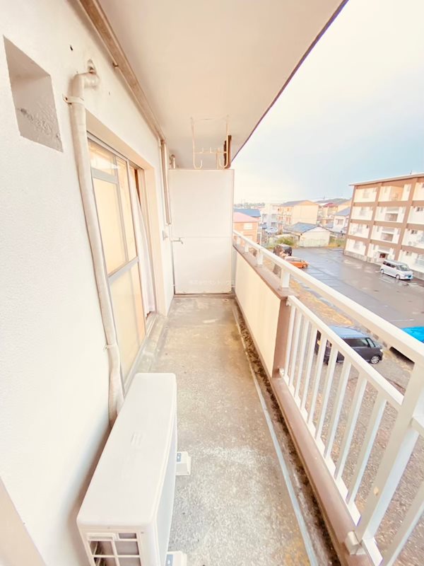 ヴィラナリー折戸 ベランダ