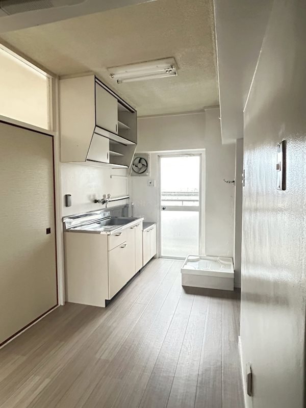 ヴィラナリー築出 リビング