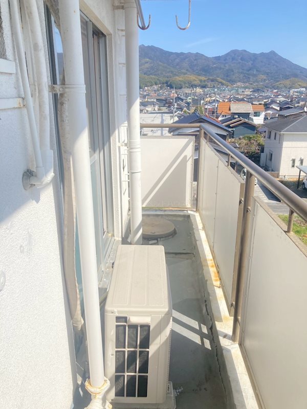 ヴィラナリー築出 ベランダ