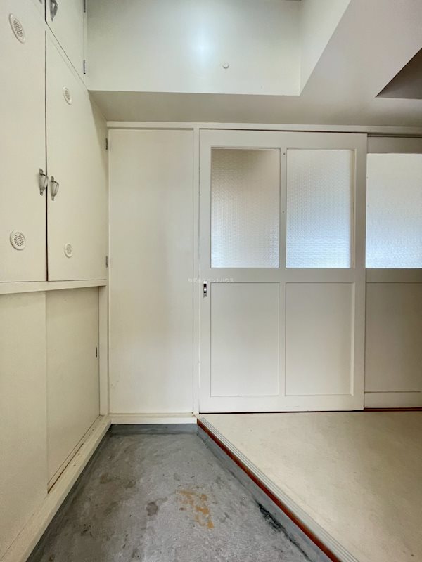 ヴィラナリー菅内 玄関