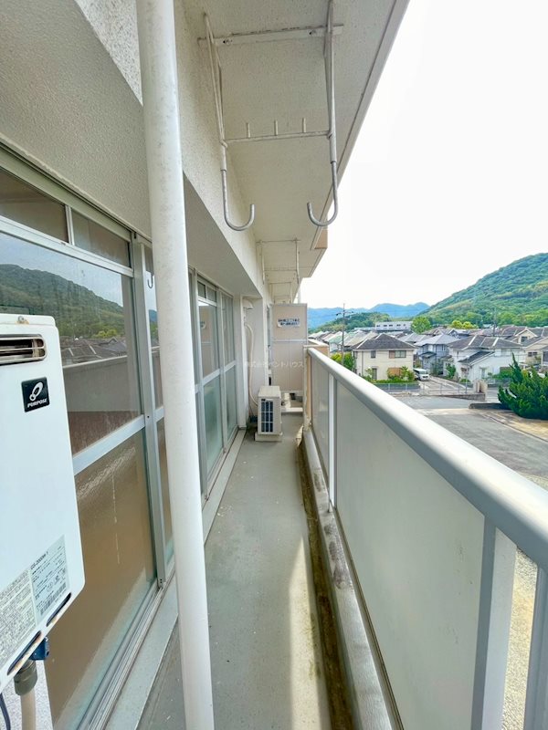 ヴィラナリー菅内 ベランダ