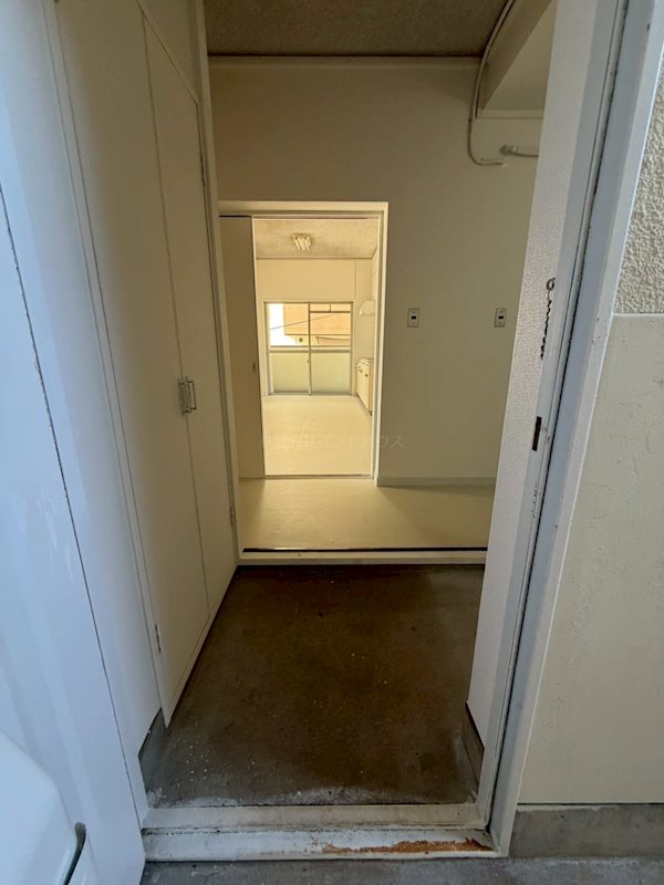 ヴィラナリー小倉南 玄関