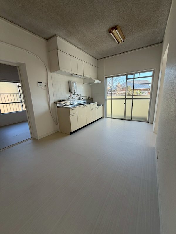 ヴィラナリー小倉南 リビング