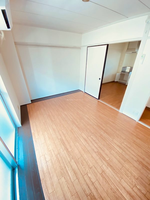 ヴィラナリー月岡 ベッドルーム