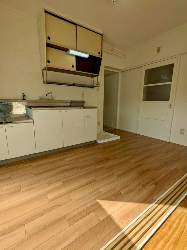 ヴィラナリー建部 リビング