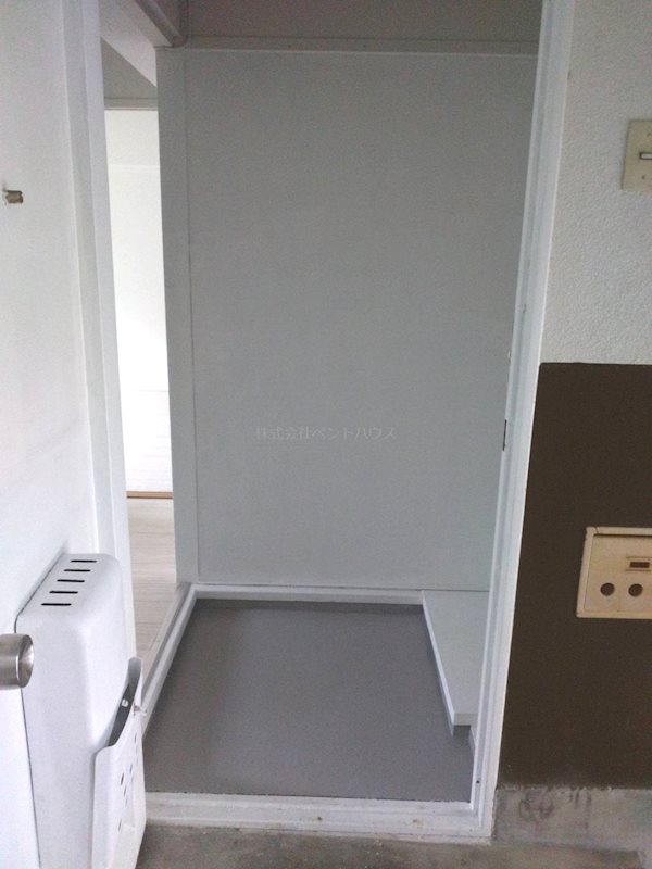 ヴィラナリー中辺路 玄関