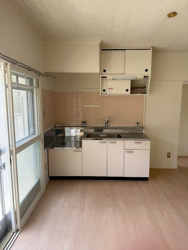 ヴィラナリー菅谷 キッチン