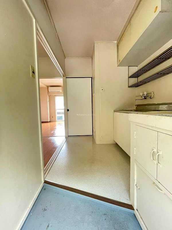 ヴィラナリー雲雀ヶ丘 玄関