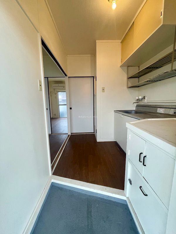 ヴィラナリー児島 玄関