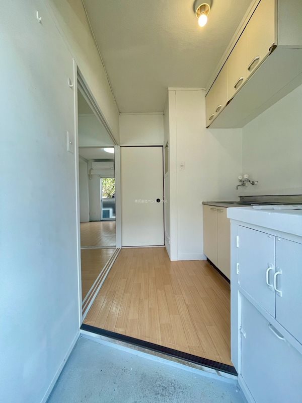 ヴィラナリー雲雀ヶ丘 玄関