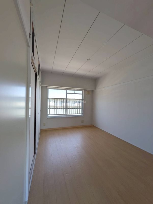 ヴィラナリー御所 ベッドルーム