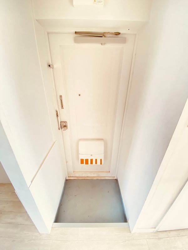 ヴィラナリー御所Ⅱ 玄関