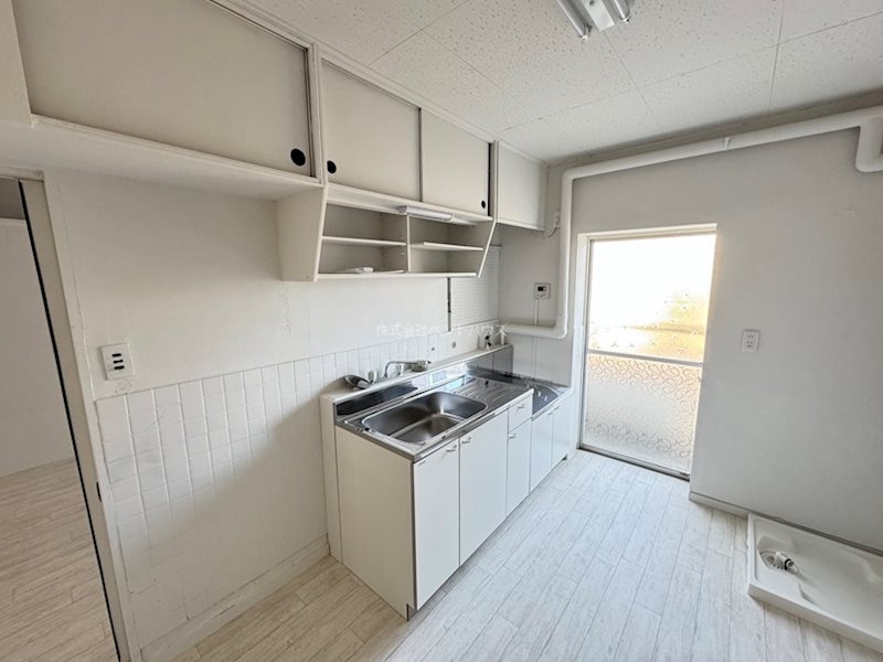 ヴィラナリー新発田 キッチン