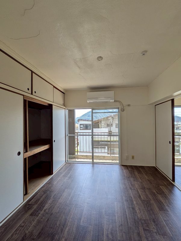 ヴィラナリー三原 ベッドルーム