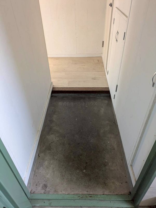 ヴィラナリー苫小牧Ⅱ 玄関