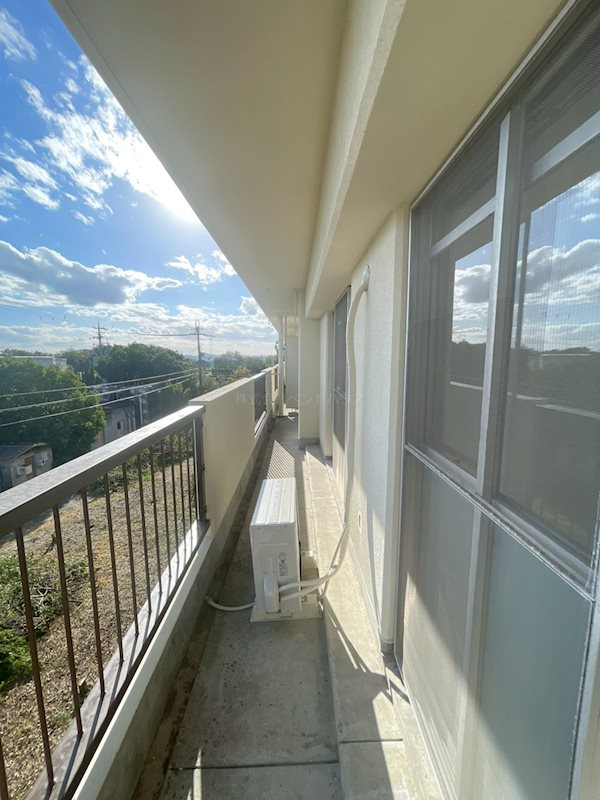 ヴィラナリー加東Ⅲ ベランダ