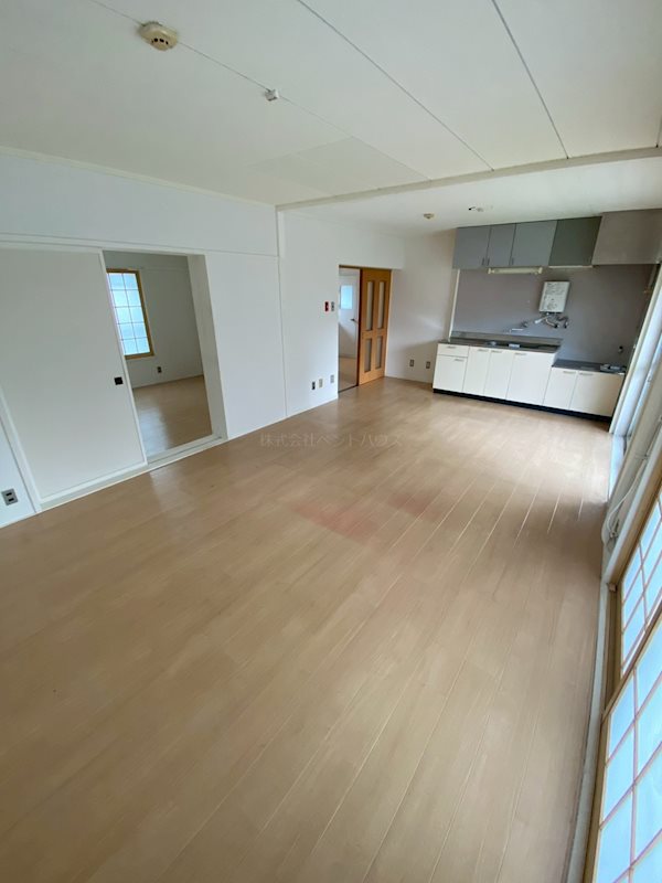 ヴィラナリー上越 リビング