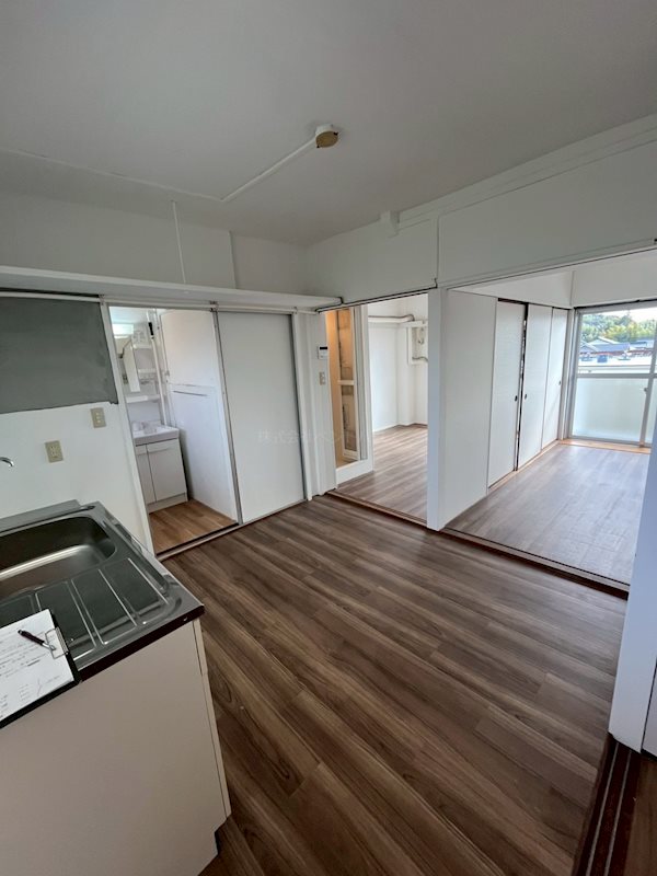 ヴィラナリー下関 リビング