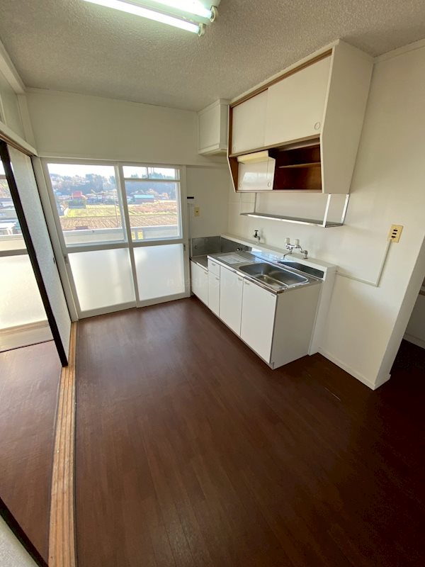 ヴィラナリー五戸 リビング