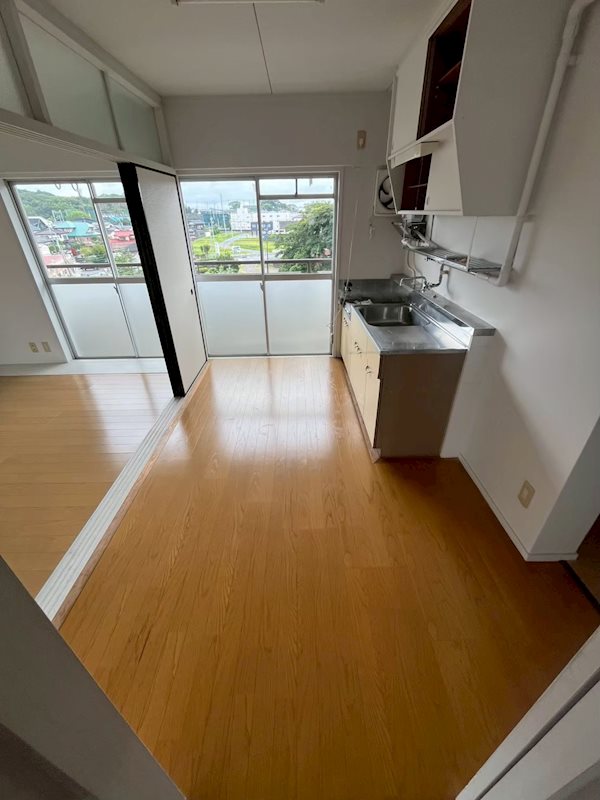 ヴィラナリー中間Ⅰ リビング