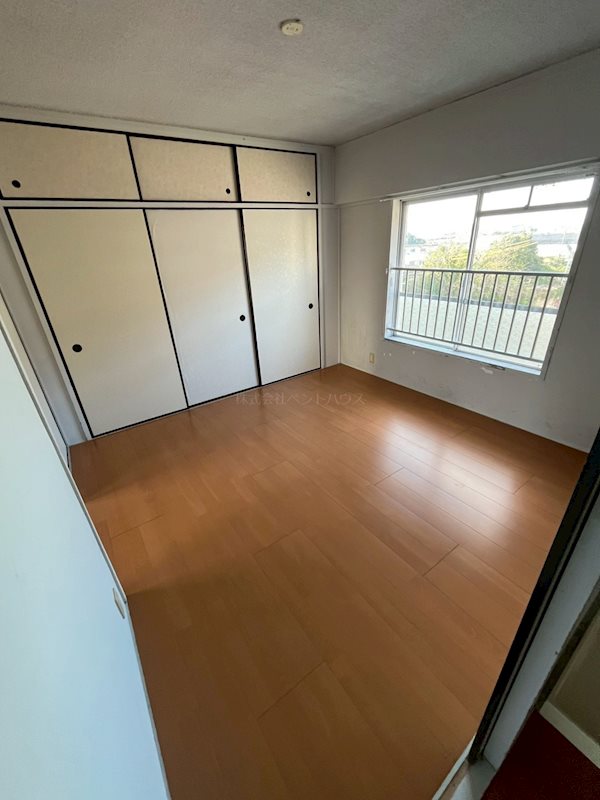 ヴィラナリー中間第二 ベッドルーム