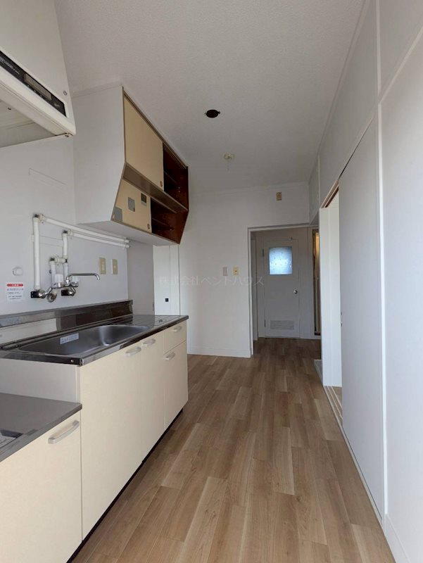 ヴィラナリー津 リビング