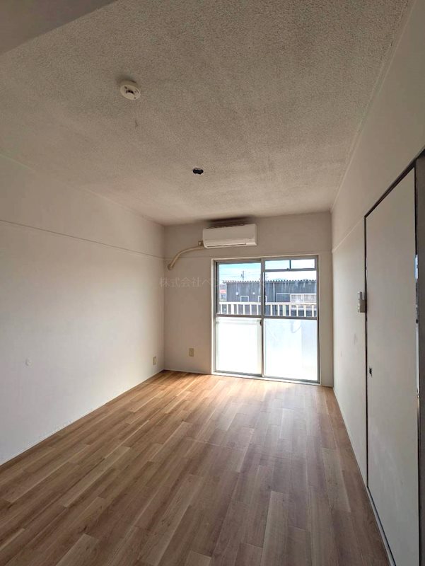 ヴィラナリー津 ベッドルーム