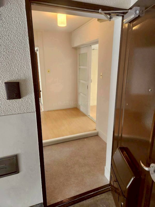 ヴィラナリー函館 玄関