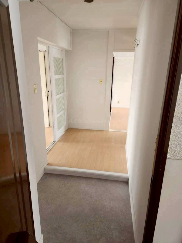 ヴィラナリー函館 玄関