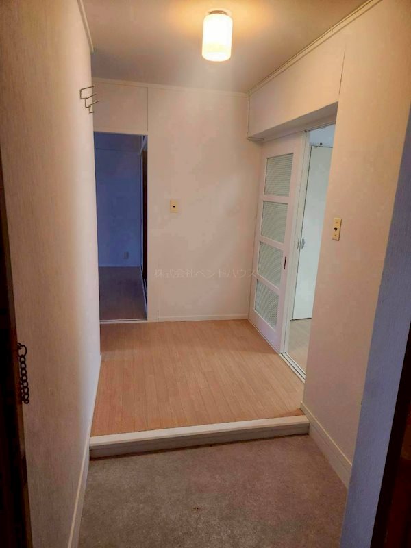 ヴィラナリー函館 玄関