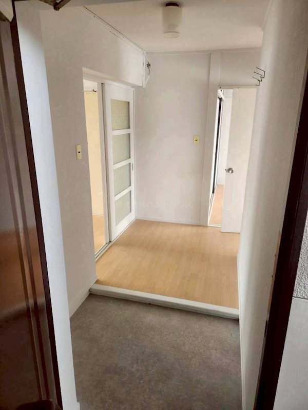 ヴィラナリー函館 玄関