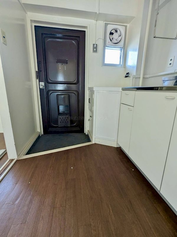 ヴィラナリー児島 玄関