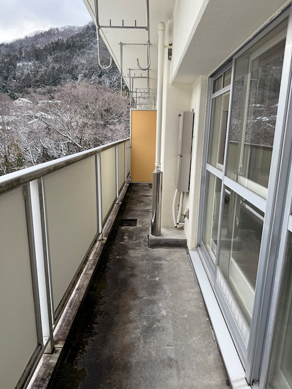 ヴィラナリー菅谷 ベランダ