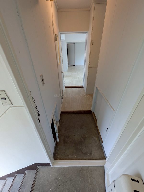 ヴィラナリー釧路Ⅲ 玄関