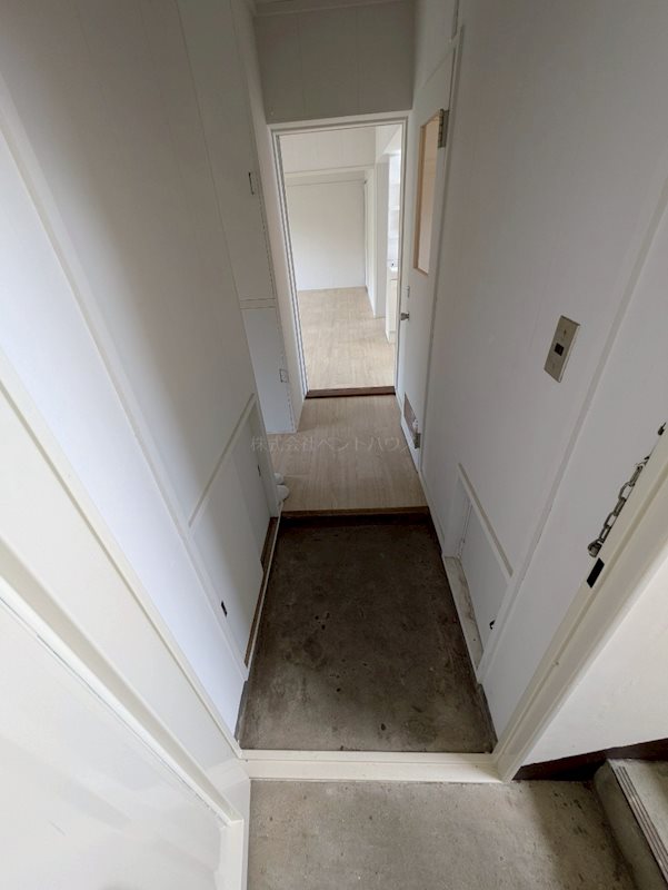 ヴィラナリー釧路Ⅲ 玄関