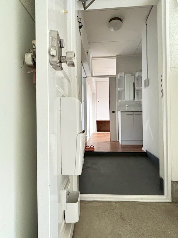 ヴィラナリー岩国 玄関