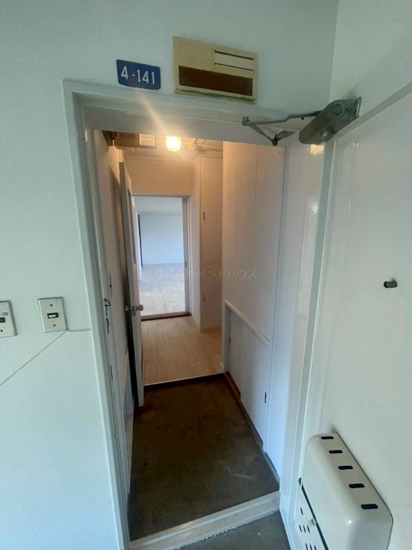 ヴィラナリー釧路Ⅲ 玄関