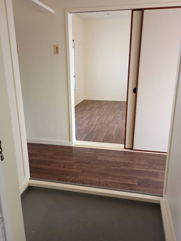 ヴィラナリー門司 玄関