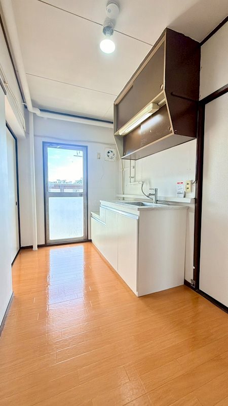 ヴィラナリー折戸 リビング