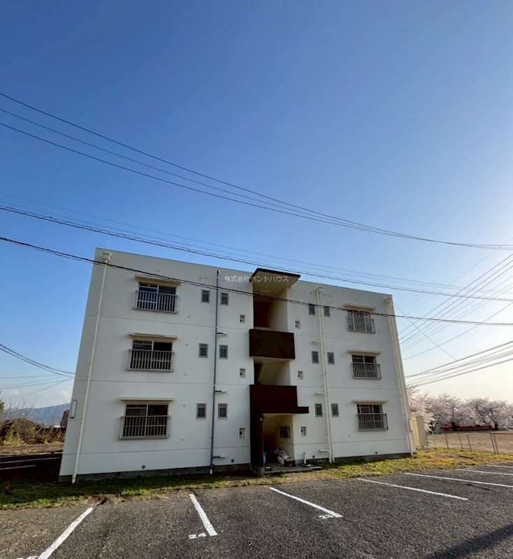 ヴィラナリー小倉南 外観写真