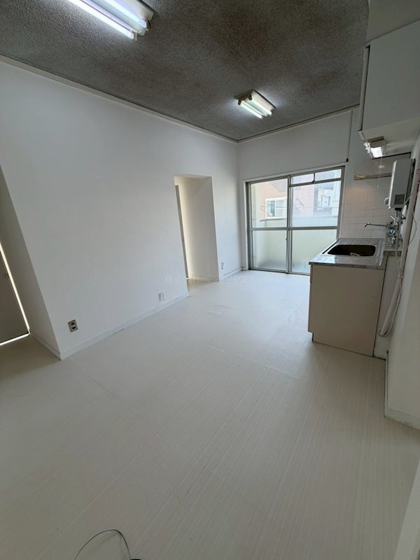 ヴィラナリー小倉南 リビング