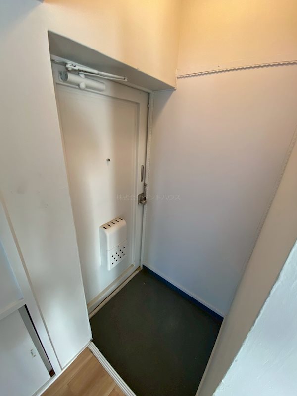 ヴィラナリー上越Ⅱ 玄関