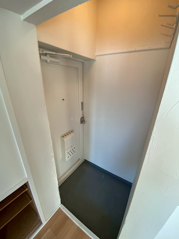 ヴィラナリー上越Ⅱ 玄関