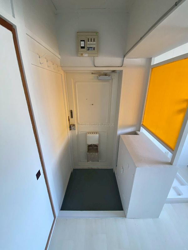 ヴィラナリー新発田Ⅱ 玄関